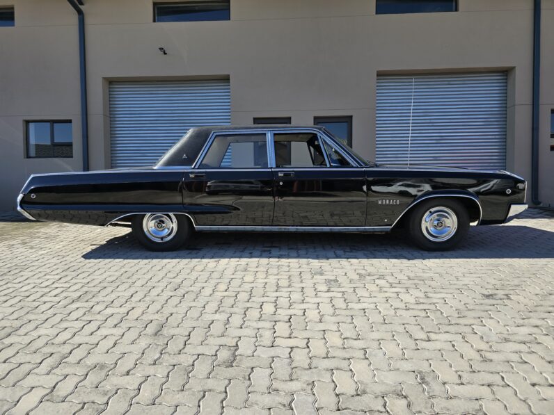 [SOLD] 1968 Dodge Monaco Sedan