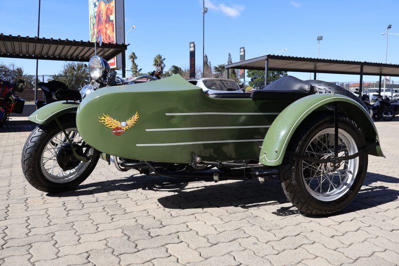 1941 Harley-Davidson 1012