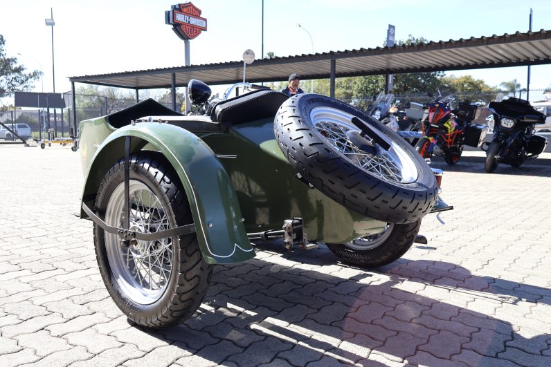 1941 Harley-Davidson 1012
