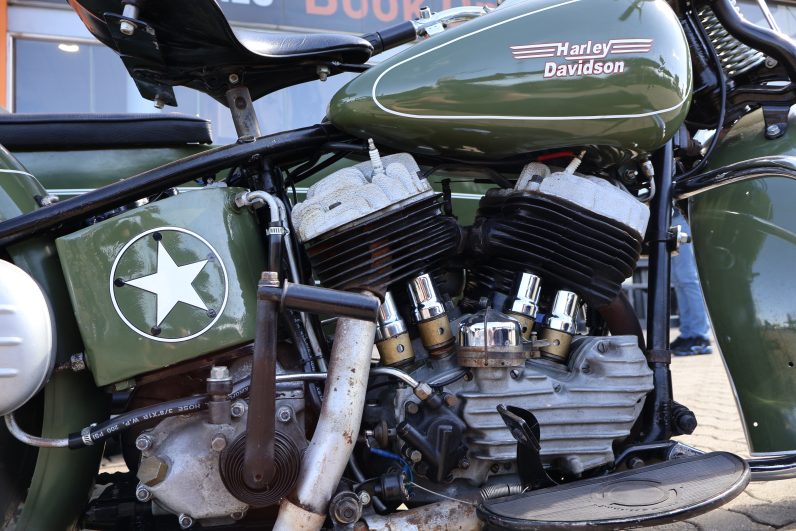 1941 Harley-Davidson 1012