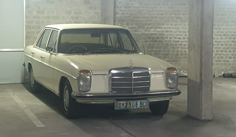 1971 Mercedes Benz 230
