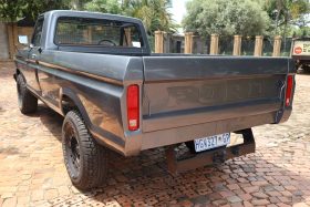 [SOLD] 1977 Ford F250