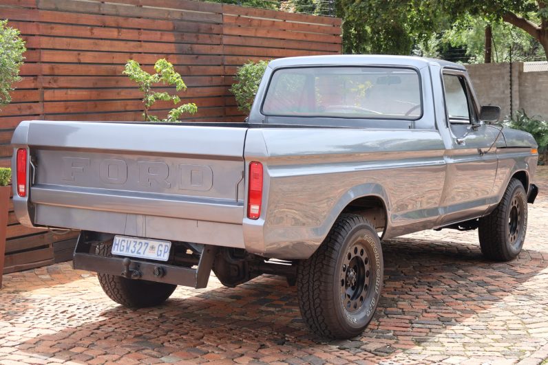 [SOLD] 1977 Ford F250