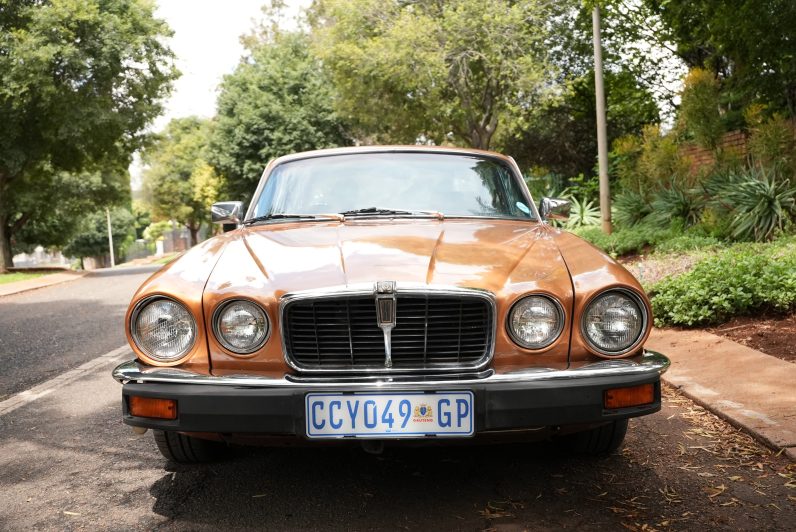 [SOLD] 1970 Jaguar XJ6
