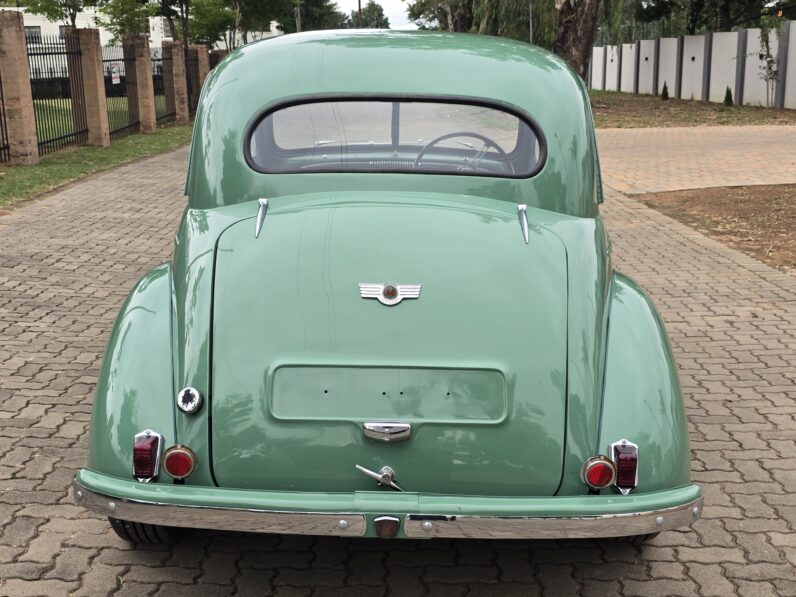 [SOLD] 1950 Morris Minor Lowlight