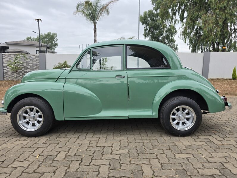 [SOLD] 1950 Morris Minor Lowlight