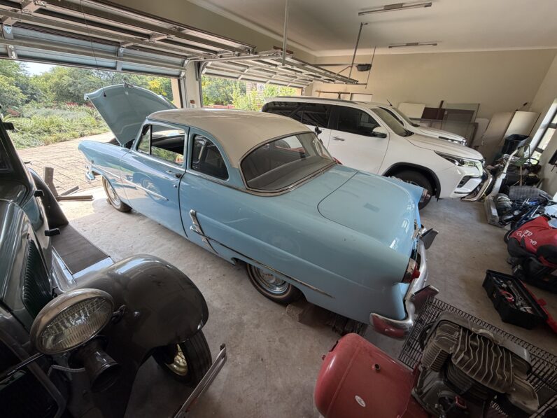1953 Ford Customline Coupe