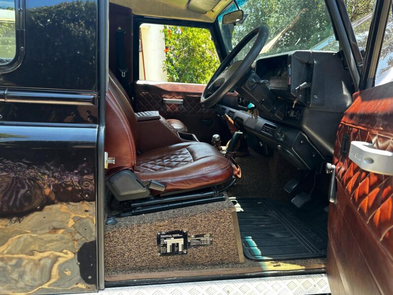 [SOLD] 1997 Land Rover 90 [BMW Engine]