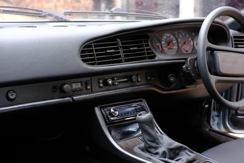 [SOLD] 1986 Porsche 944 Turbo