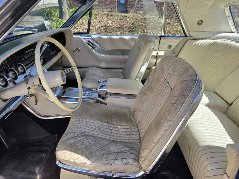 1964 Ford Thunderbird 390ci V8 Auto