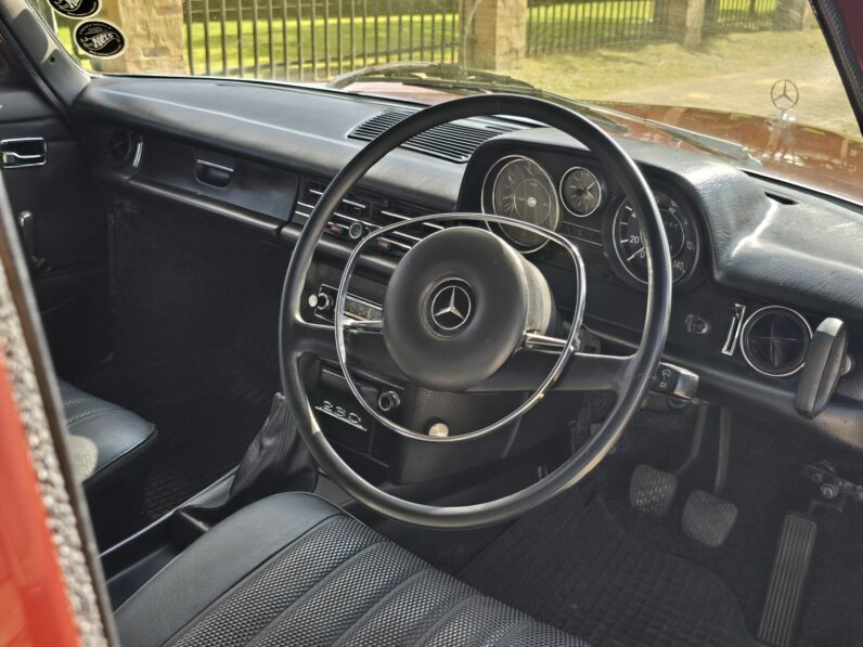 1975 Mercedes Benz 230E W115