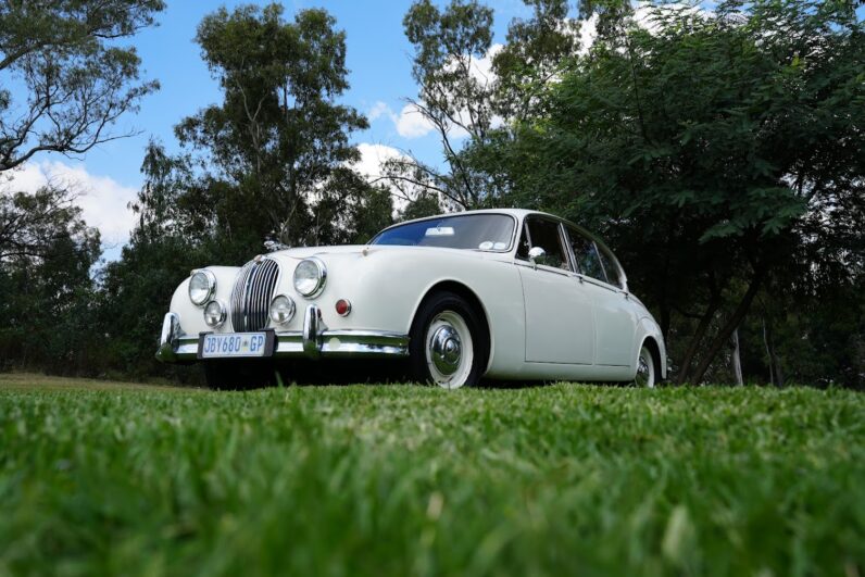 1965 Jaguar Mk2 3.8 Overdrive