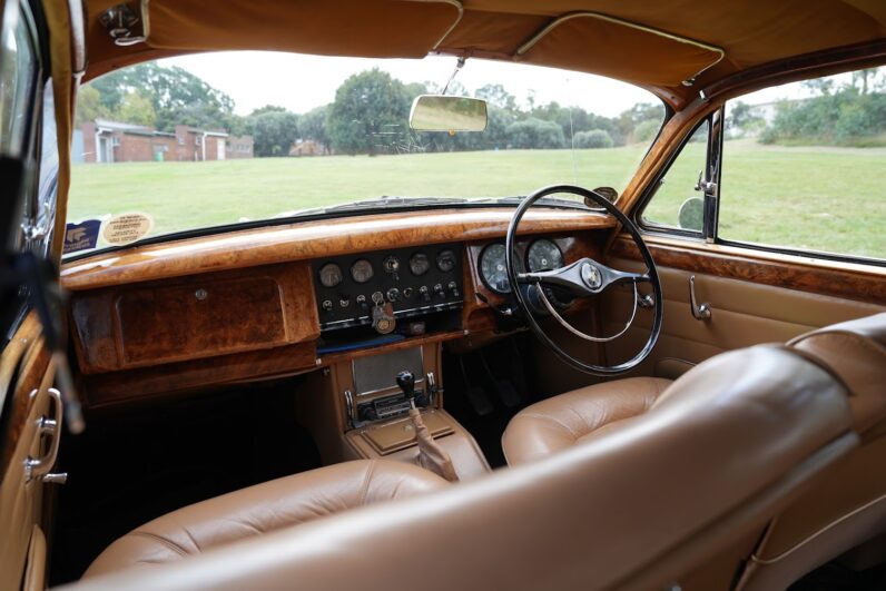 1965 Jaguar Mk2 3.8 Overdrive