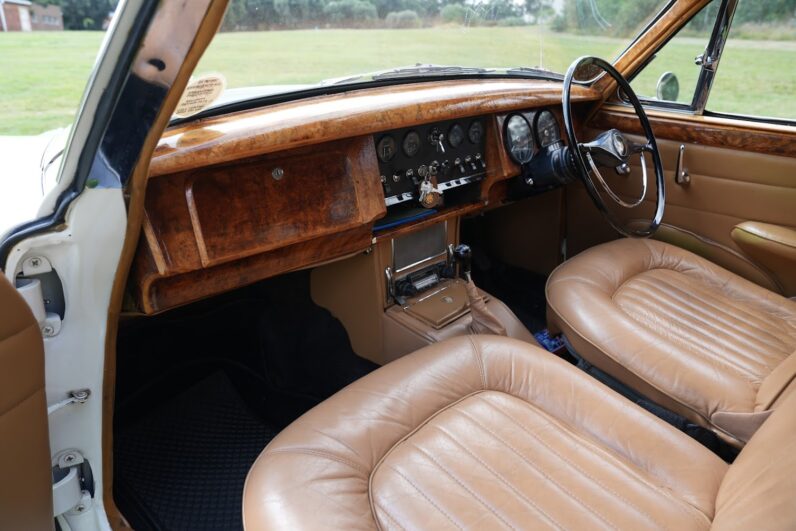 1965 Jaguar Mk2 3.8 Overdrive